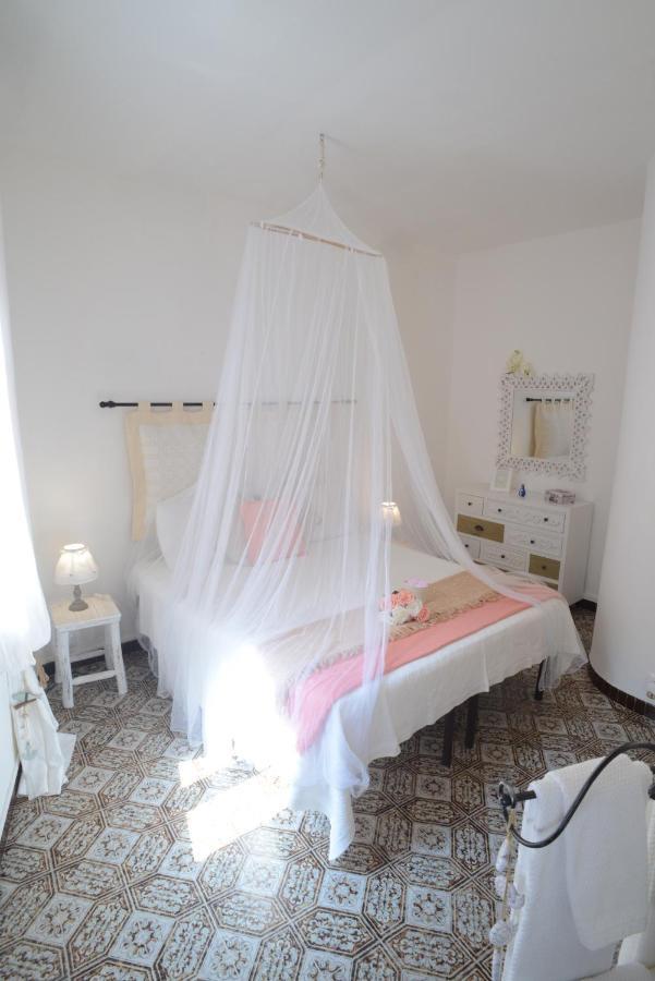 Old Town Secret Garden Apartment Alghero Exterior photo