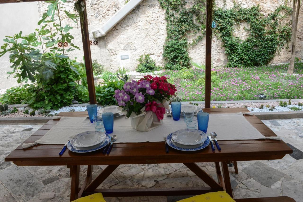 Old Town Secret Garden Apartment Alghero Exterior photo